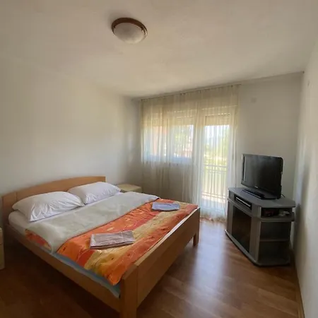 Διαμέρισμα Apartman “iva”